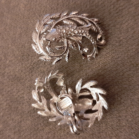 Monet Jewelry - Monet Vintage Fish Earrings